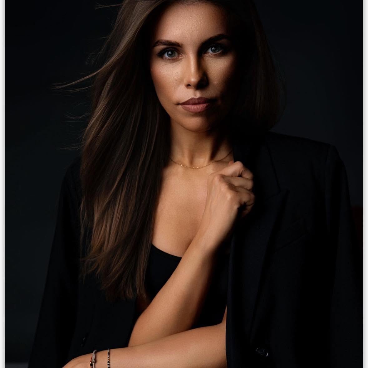 Paulina Czechanowska – Lash Instructor
